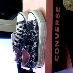Converse tennis
